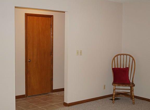 3rd image of 1141 Sheffield Dr