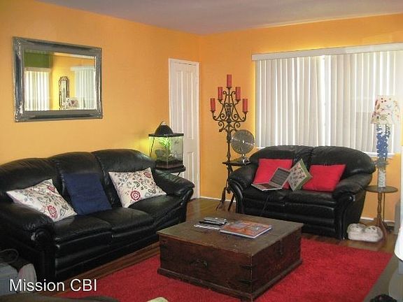 5th image of 4448 1/2 49th St