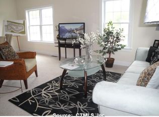 66 Chapman Chase #66, Windsor Locks, CT 06096