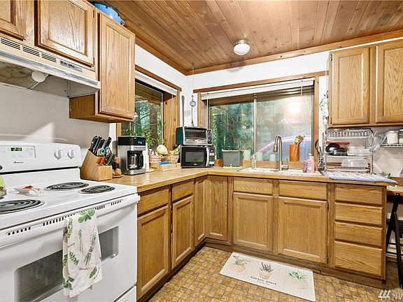 5th image of 43 Lost Fork Ln