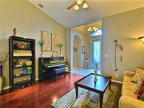 4th image of 5763 Sunberry Cir