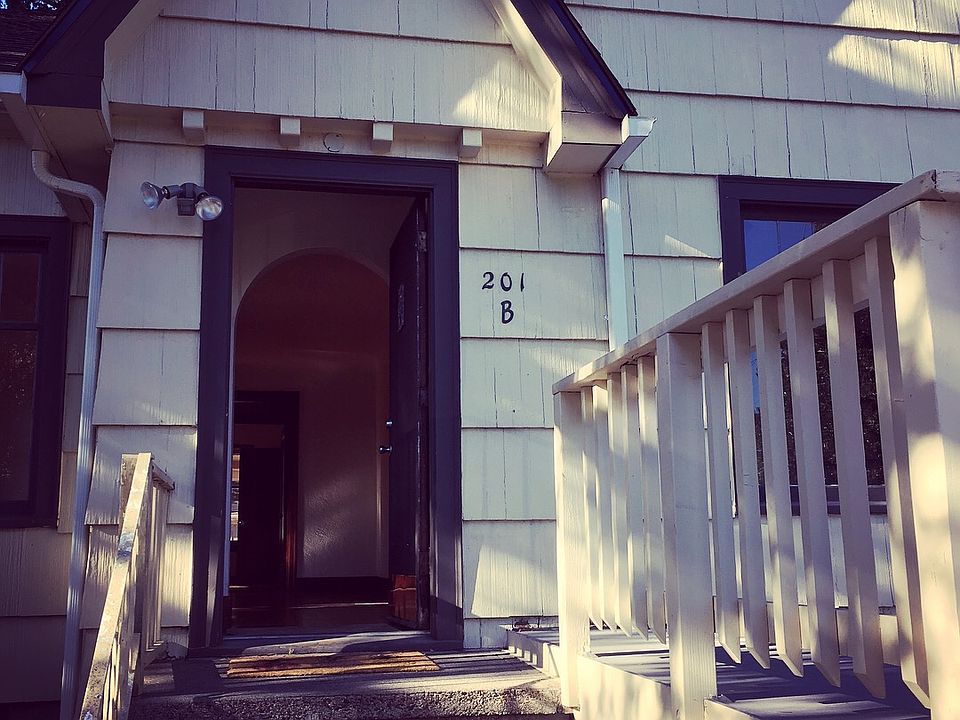 1st image of 201 W Lawrence St #B