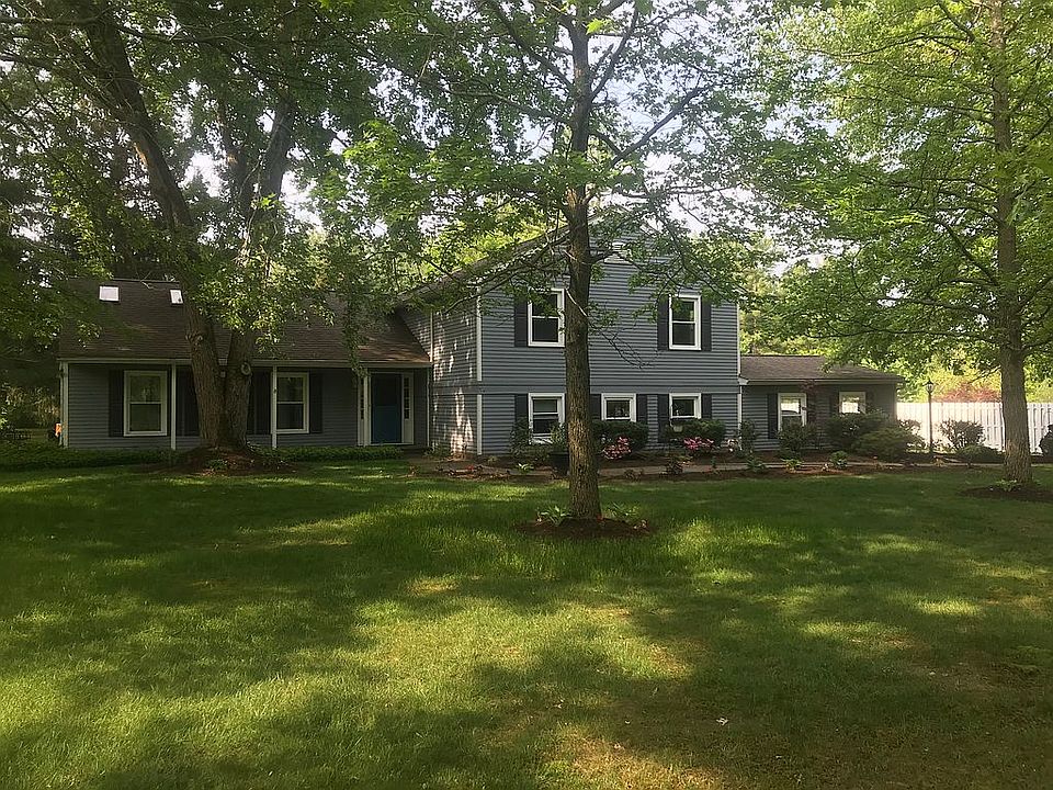 1st image of 7893 Woodsway Ln