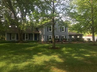 7893 Woodsway Ln, Novelty, OH 44072