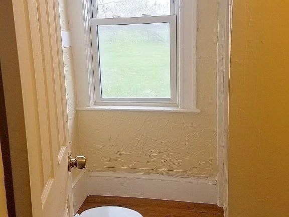 2nd image of 6116 Thackeray Ave #1