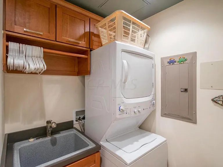 34 W Poplar Ave #402 — Photo 36