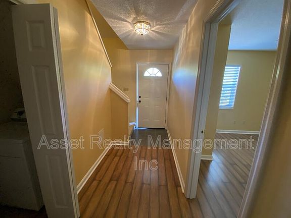 3rd image of 3926 Valley Creek Way #1