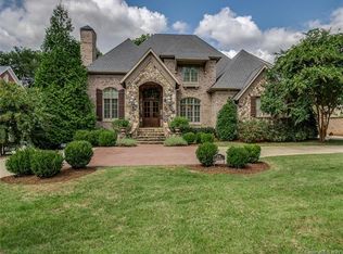 1732 Shoreham Dr, Charlotte, NC 28211
