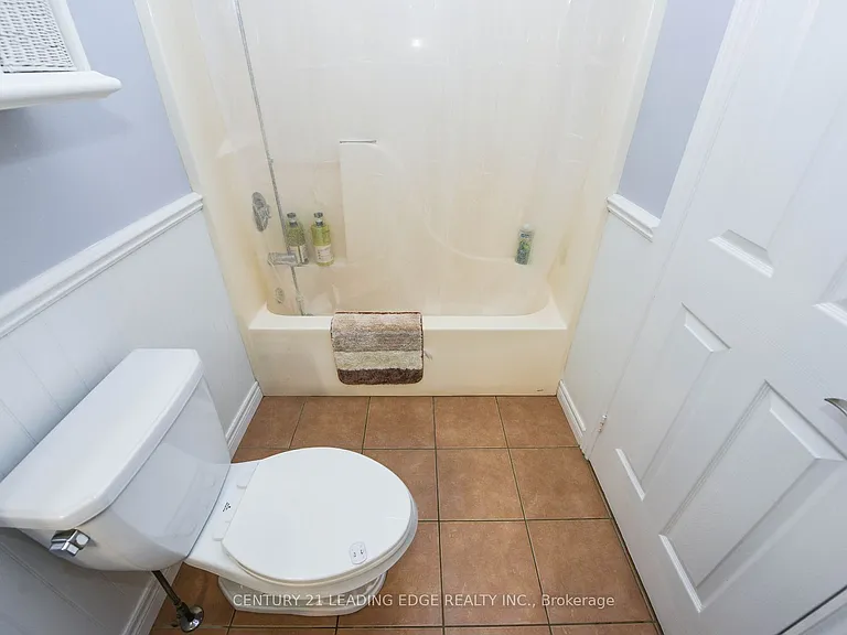 388 Leacock Dr — Photo 41