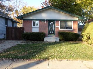22107 Rosedale St, Saint Clair Shores, MI 48080
