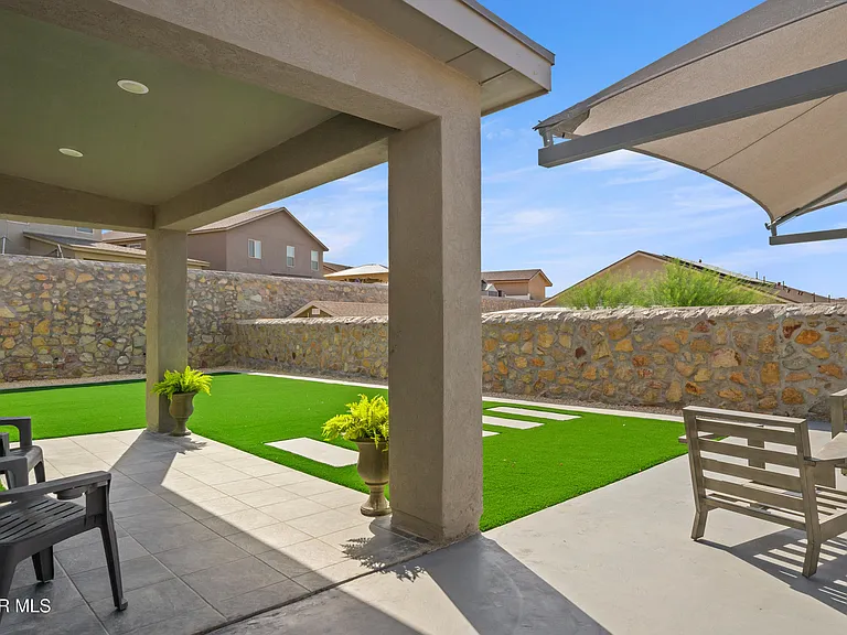 12776 Hidden Edge Dr — Photo 31