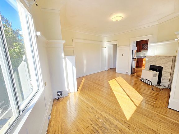 2nd image of 5404 College Ave APT 1