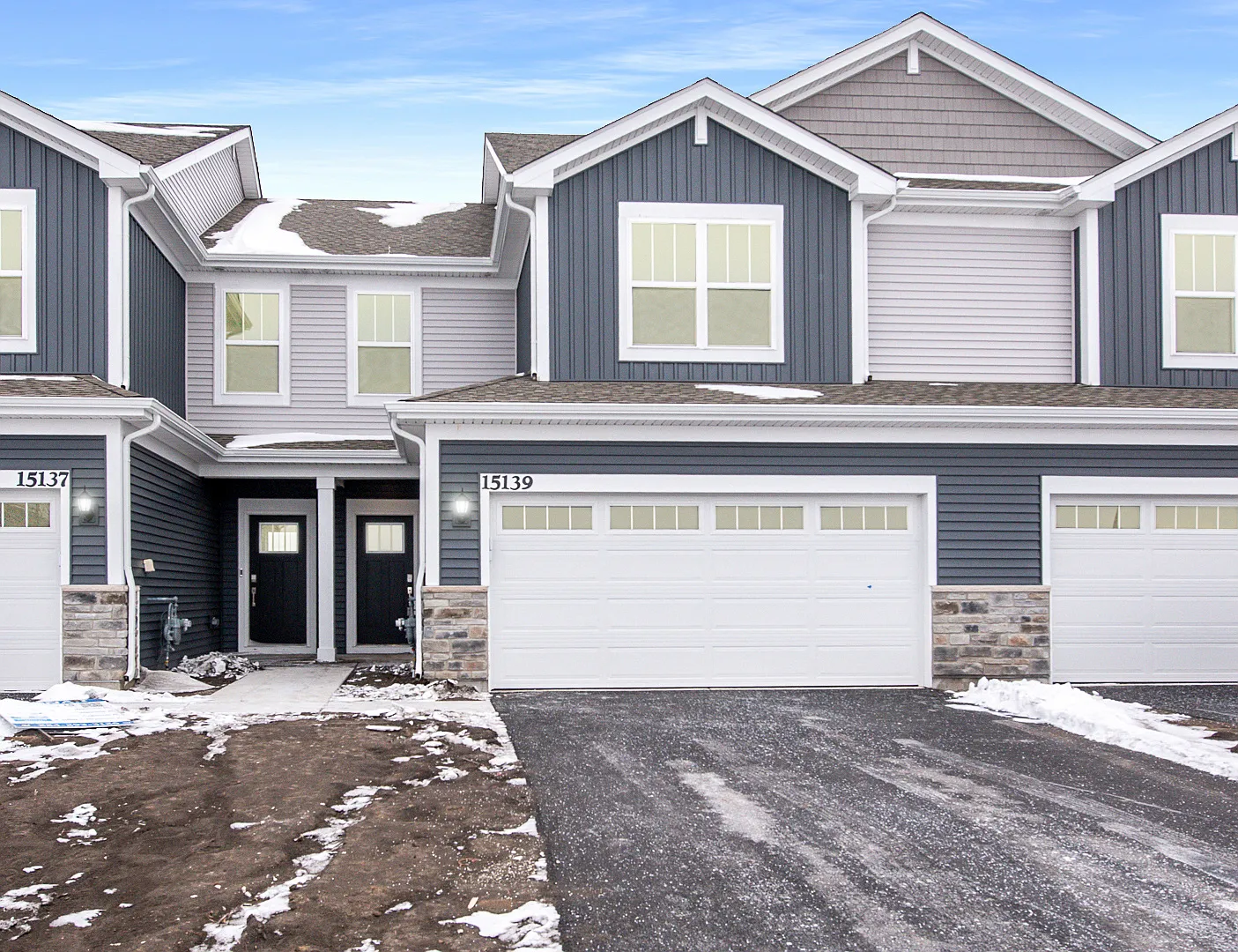 3 bed, 2.5 bath, 1767 sqft, $2,800 — Photo 1