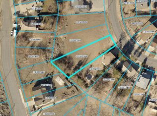 Coolcrest Dr, Lake Elizabeth, CA 93532