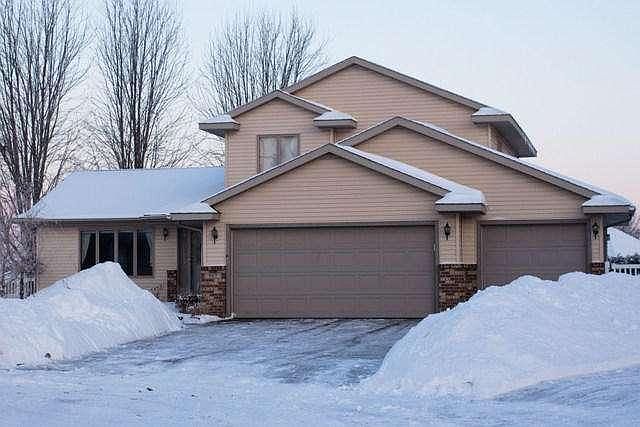 1st image of 907 Garden Pl