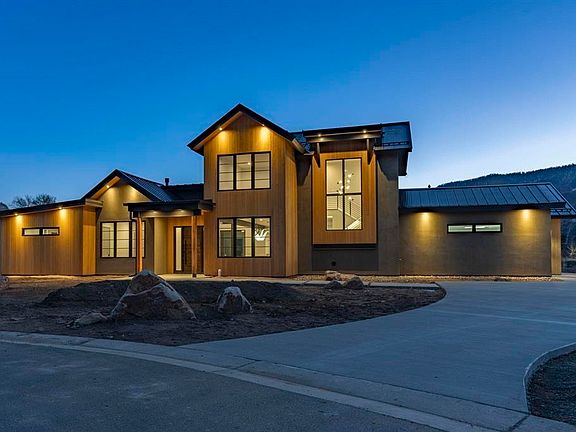 2nd image of 102 Elkview Court