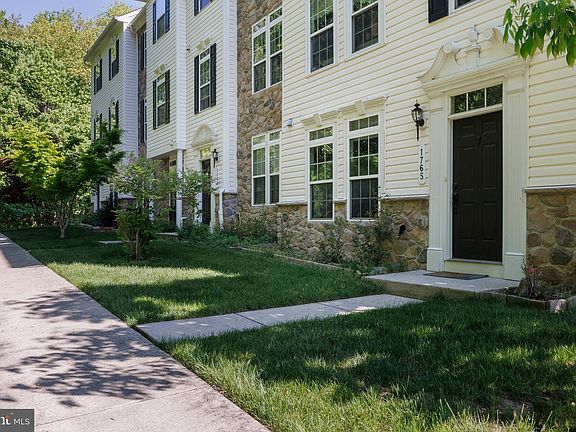 3rd image of 1765 Compton Ct