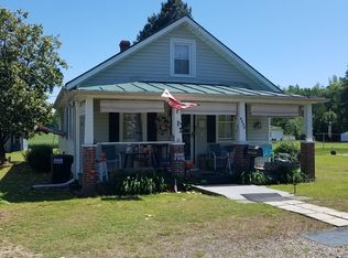 1002 Drinking Swamp Rd, Farnham, VA 22460