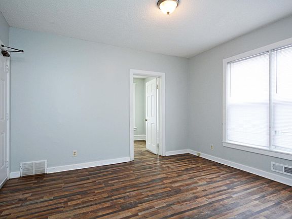 4th image of 2912 Pleasant Ave #1