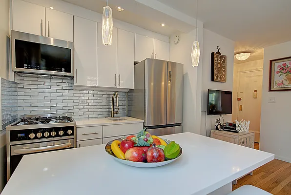 Sold by Benjamin Realty Since 1980 | media 11