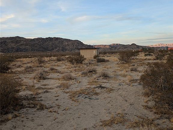 3rd image of 56850 Bodick Rd