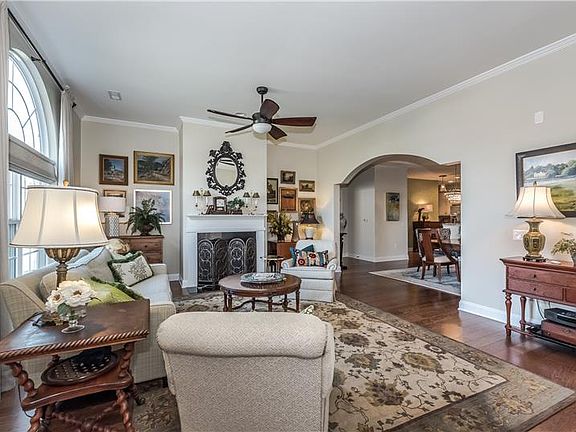 4th image of 1983 McKirkland Ct