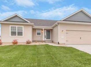 2514 Erik Rd, Cedar Falls, IA 50613