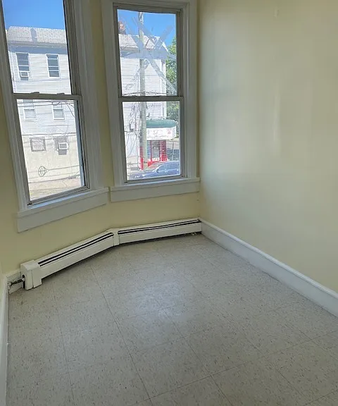 647 Union Ave #2 — Photo 4