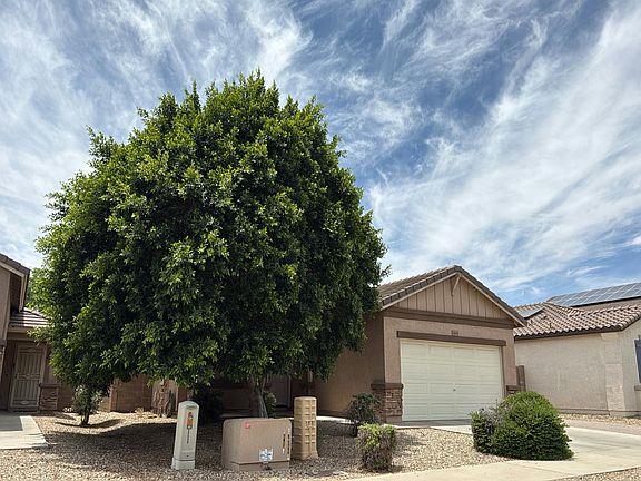 2nd image of 15609 W Laurel Ln