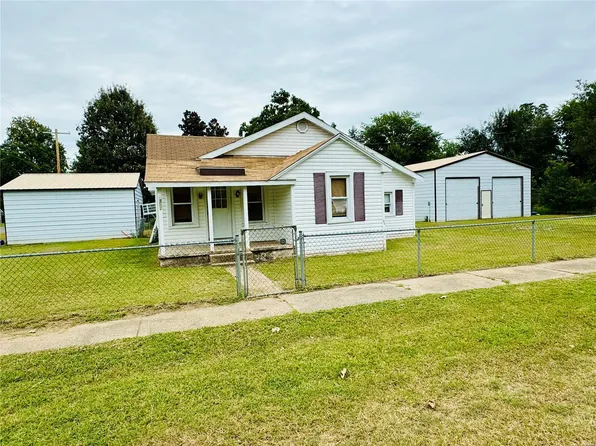 302 N Hickory St, Bertrand, MO 63823