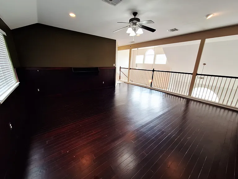 2122 Wheaton Trl — Photo 29