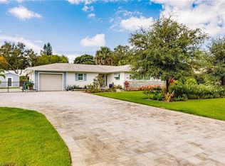 1150 Morningside Dr, Naples, FL 34103