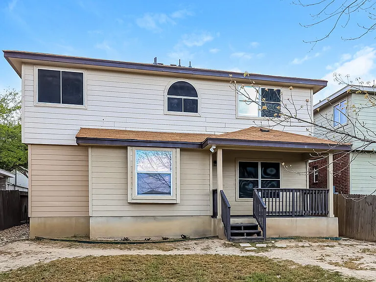 607 Limestone Flt — Photo 17