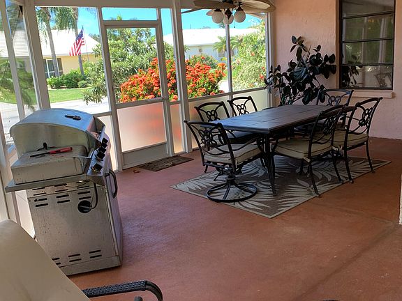 Eating area in Lania