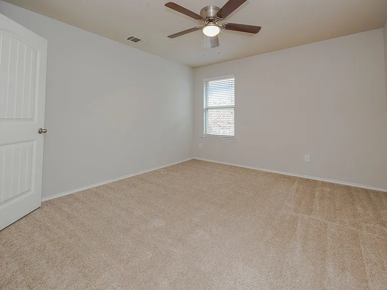 2544 Saldana Dr — Photo 16