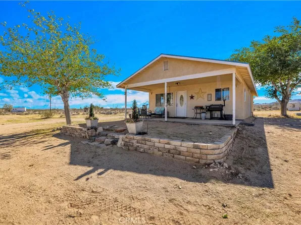 3042 Chapton Ln, Landers, CA 92285