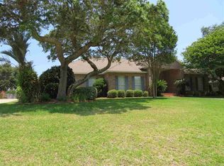 301 Plantation Hill Rd, Gulf Breeze, FL 32561
