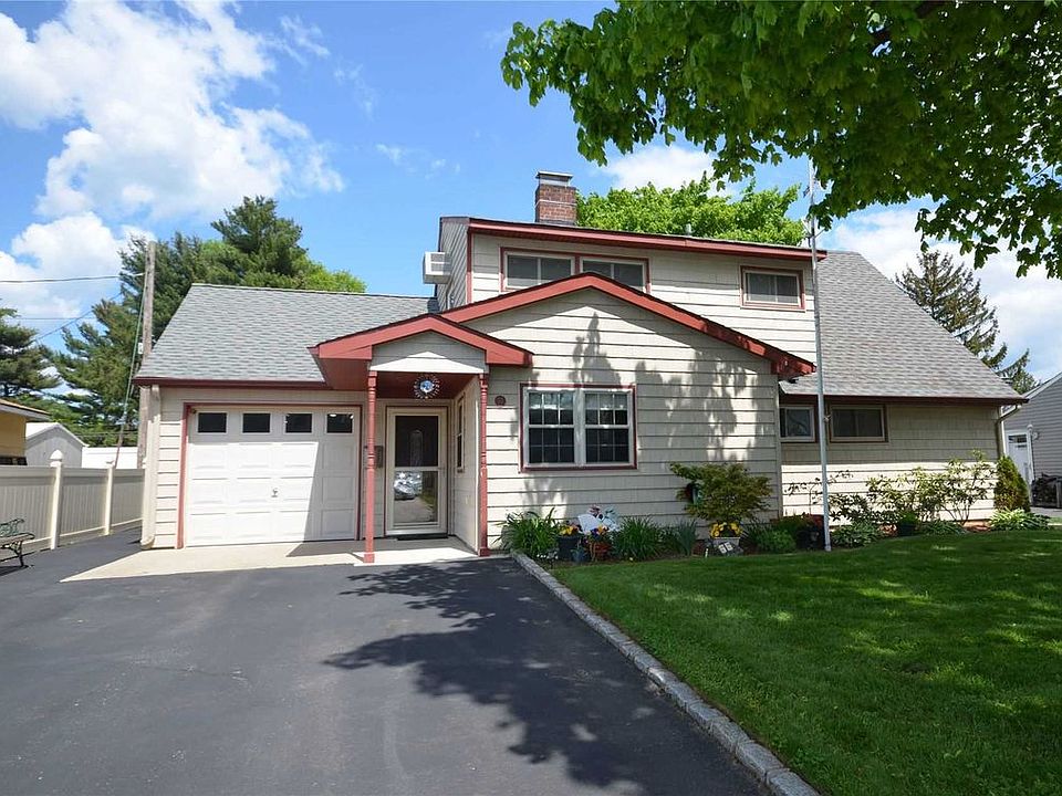 1st image of 55 Wishing Ln