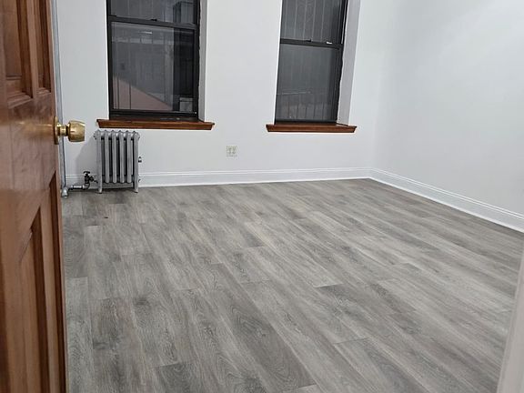 3rd image of 84 E 55th St APT 1R