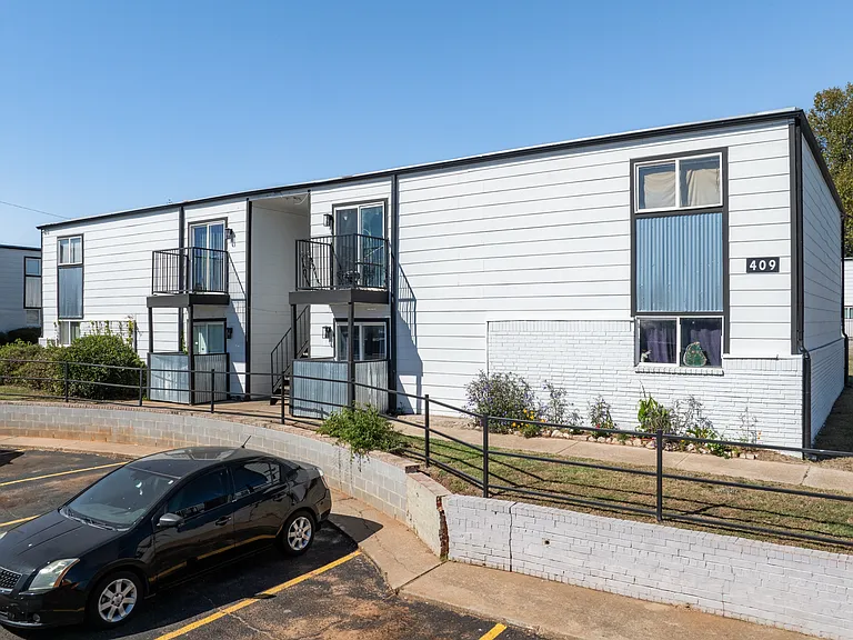 451 Tinker Diagonal St #205OKLAHOMA-73129 — Photo 6