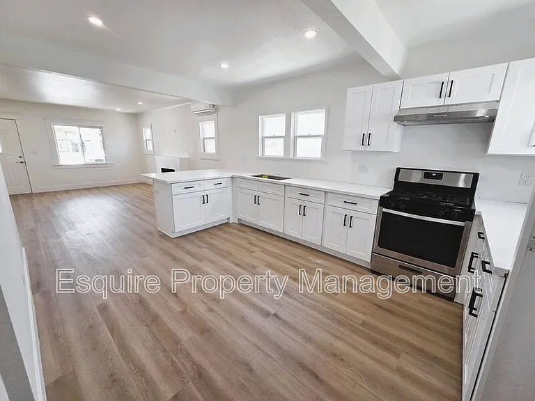 514 S Seaward Ave — Photo 7