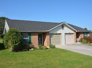 7133 Lyngate Blvd, Powell, TN 37849