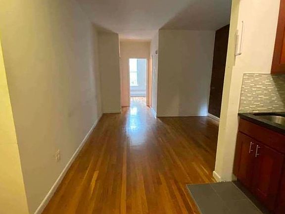5th image of 326 E 82nd St #3AF