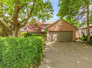 179 Woodbend Cres, Waterloo, ON N2T1G9