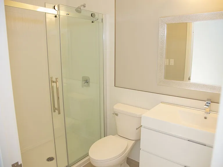 347 Hyland Dr — Photo 30