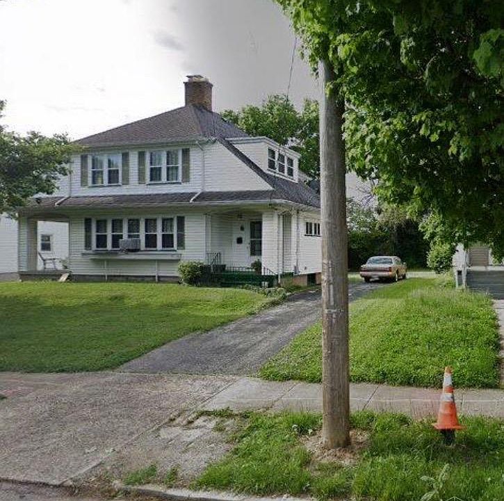 1st image of 621 S Cooper Ave