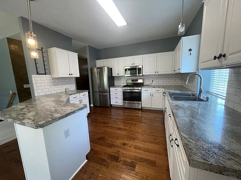 1007 Timberline Dr — Photo 5