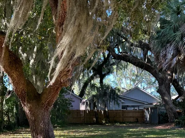 810 11th Street, Pt Royal, SC 29935