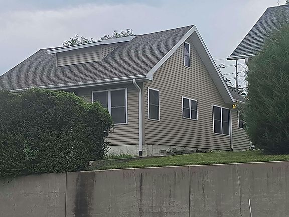 2nd image of 3405 Transit Ave