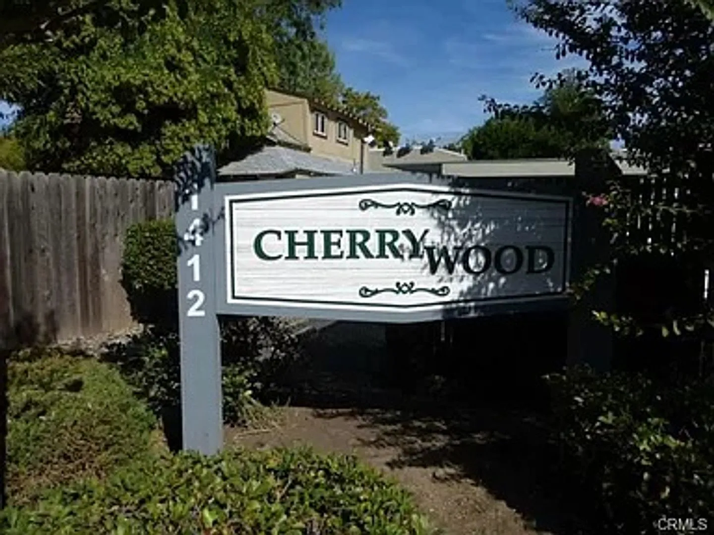 2 Bedroom 1 Bath close to CSUC — Photo 3